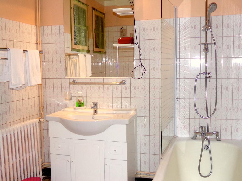Domaine Capiet Bed and Breakfast Courpiac Habitación foto