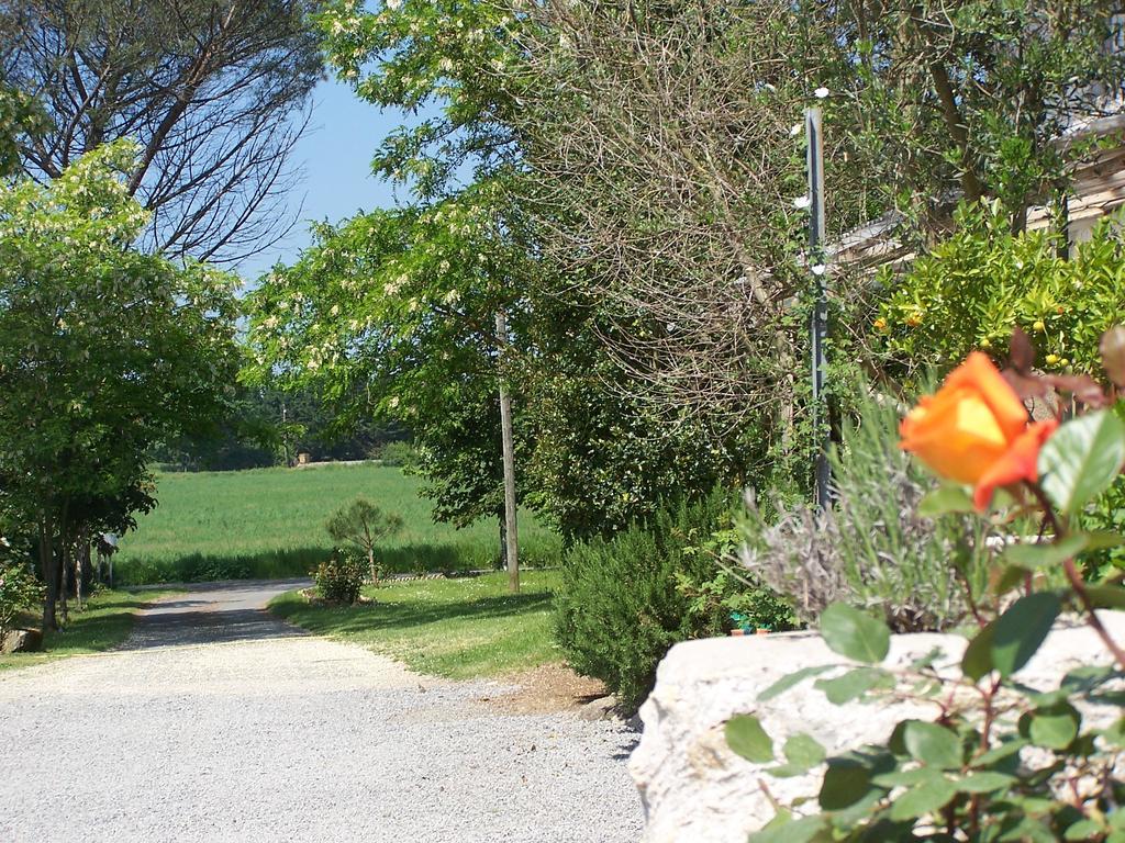 Domaine Capiet Bed and Breakfast Courpiac Exterior foto
